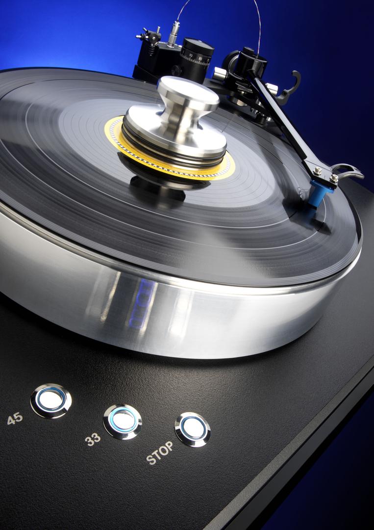 VPI Classic Direct Drive Turntable and VPI 12" 3D Tonearm The